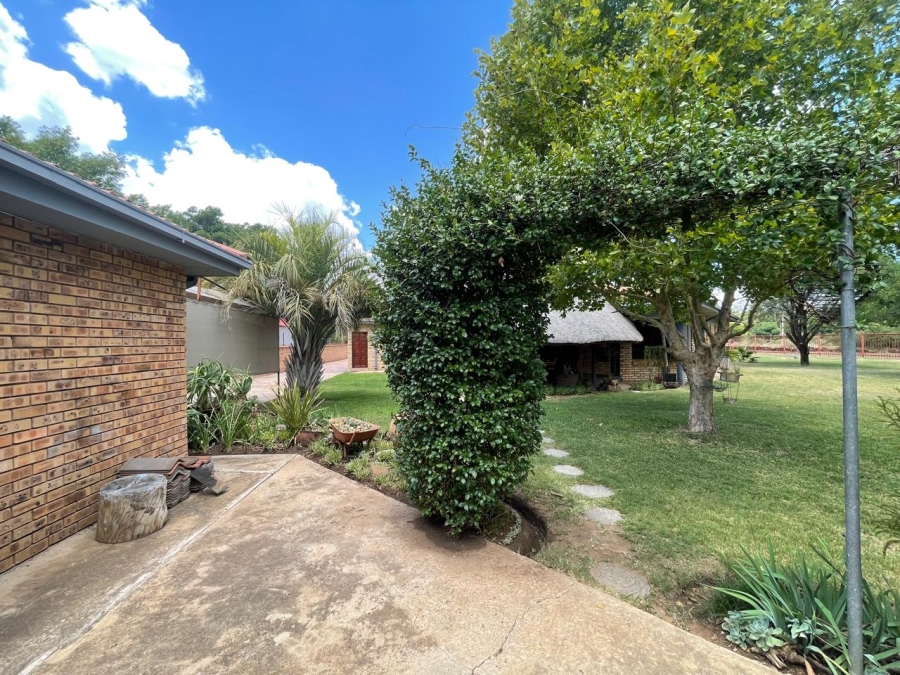 4 Bedroom Property for Sale in Christiana North West